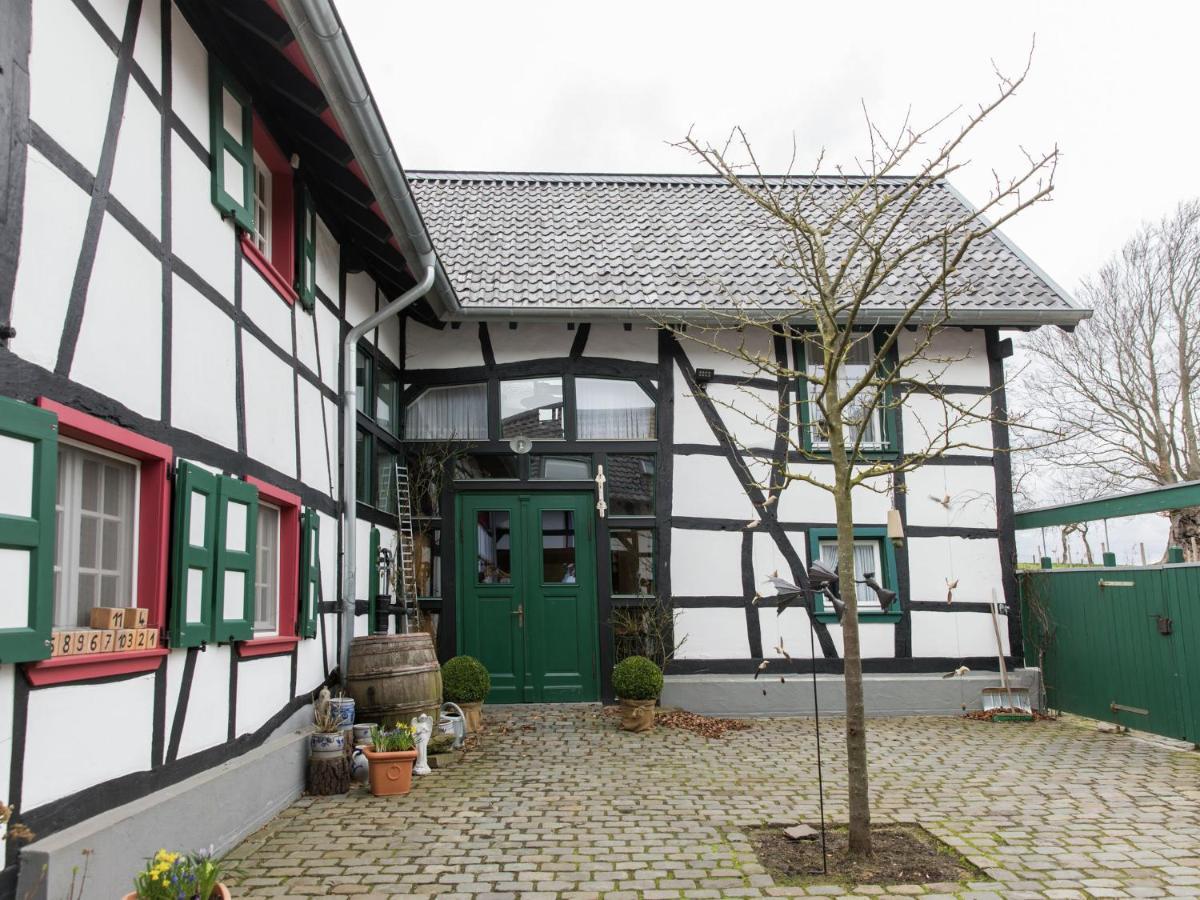 Vintage Apartment With Garden Schleiden Exterior foto